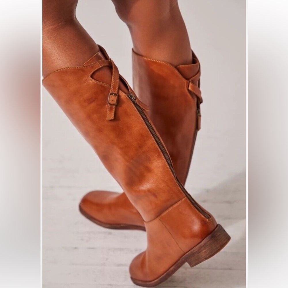 Free People Everly Equestrian Brown Knee High Boot size 7